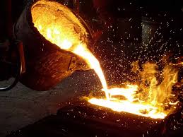 ZE Alüminyum döküm hattı - ergiyen alüminyum görüntüsü